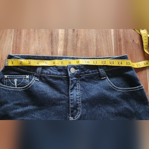 Blue stop, mid-rise blue straight legs jeans, size 8 - Picture 5 of 7